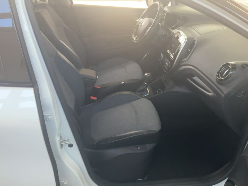 Renault Captur 1.3 TCe Collection 2019 – снимка 16