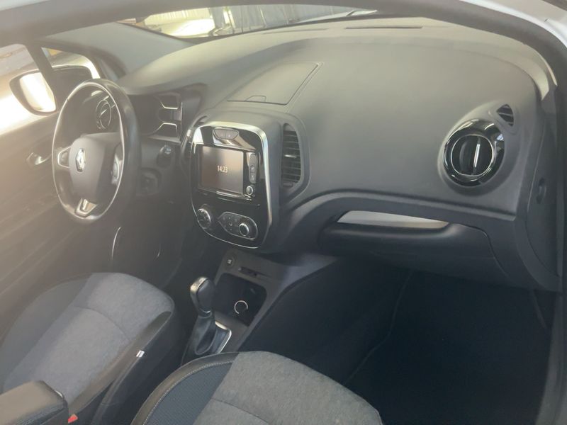 Renault Captur 1.3 TCe Collection 2019 – снимка 17