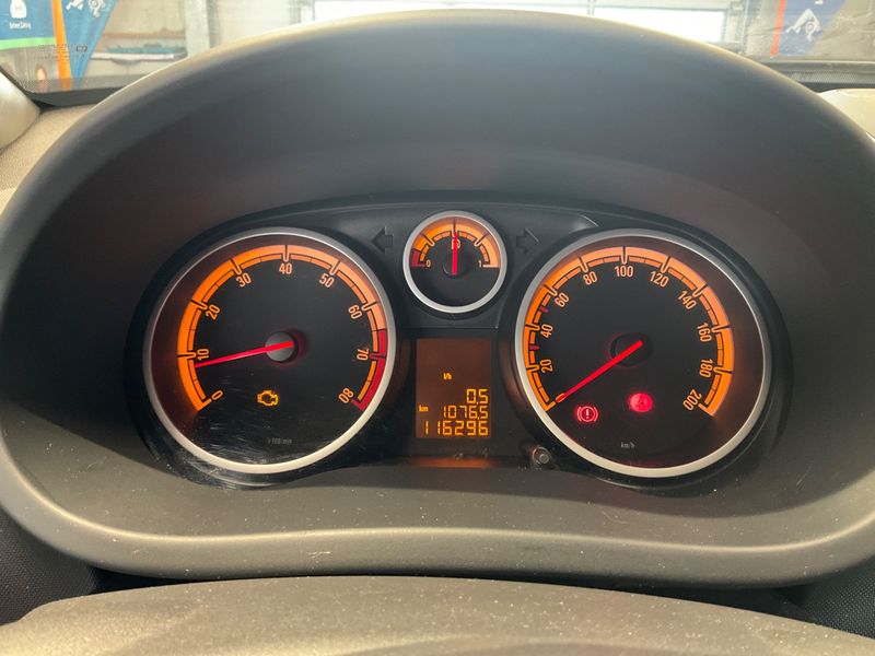 Opel Corsa 1.2 Edition 2009 – снимка 4