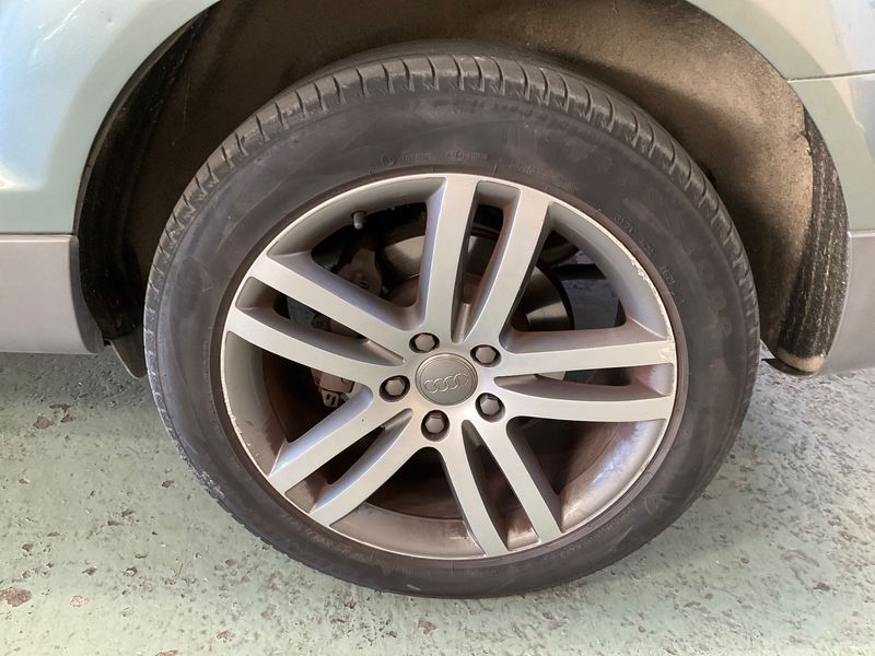 Audi Q7 3.0 V6 TDI quattro 2007 – снимка на щета