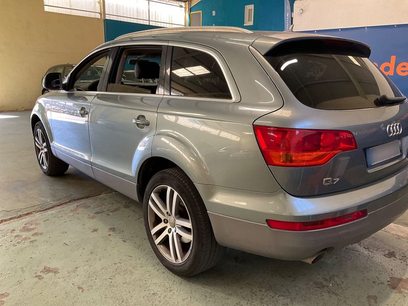 Audi Q7 3.0 V6 TDI quattro 2007 – снимка на щета