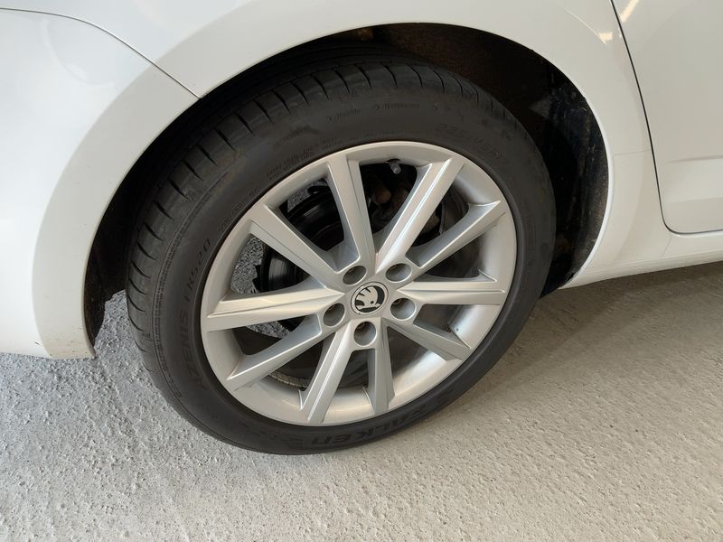 Skoda Octavia 2.0 TDI Elegance 2014 – снимка 9