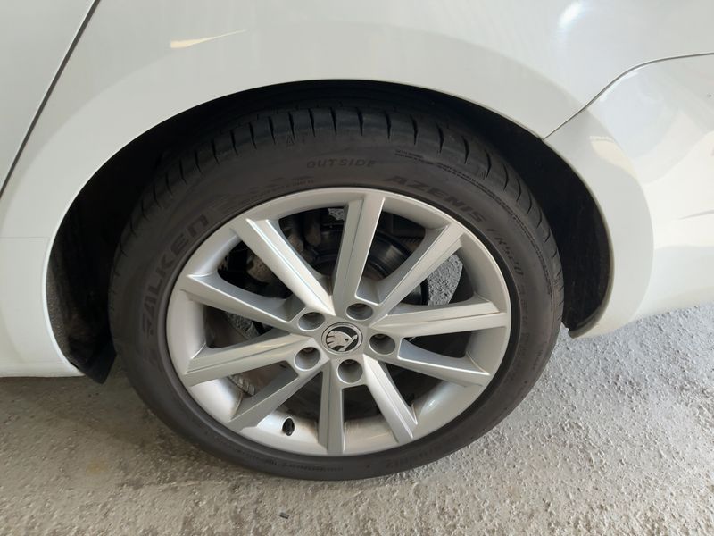 Skoda Octavia 2.0 TDI Elegance 2014 – снимка 5