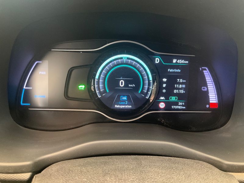 Hyundai Kona electric drive 150 kW Premium 2WD 2019 – снимка 18