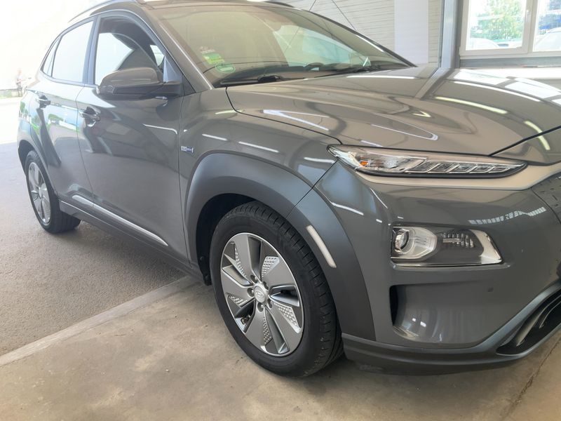 Hyundai Kona electric drive 150 kW Premium 2WD 2019 – снимка 12