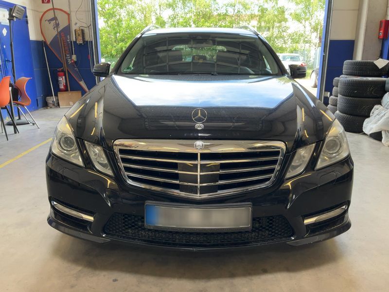 Mercedes-Benz E-Klasse E 500 CGI T BlueEfficiency 4Matic Avantgarde 2012 – снимка 14