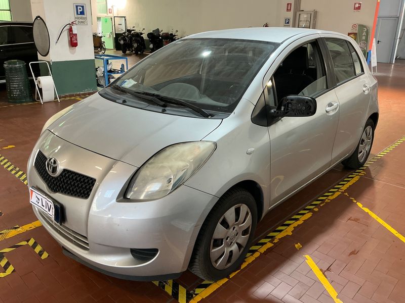 Toyota Yaris 1.0 VVT-i 2007 – снимка 1
