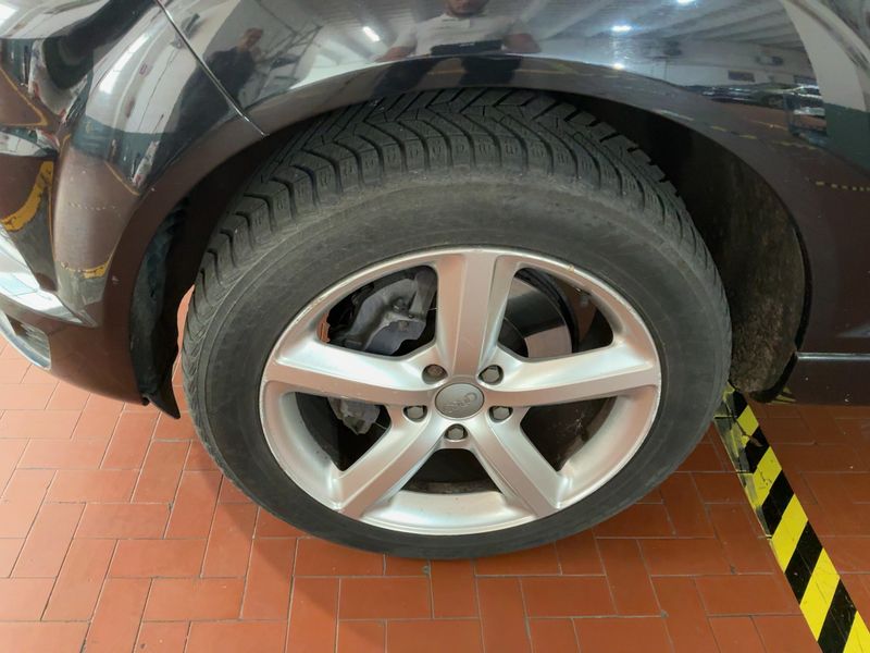 Audi Q7 3.0 V6 TDI quattro 2012 – снимка 3