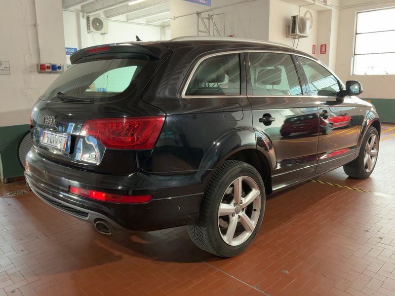 Audi Q7 3.0 V6 TDI quattro 2012 – снимка 8