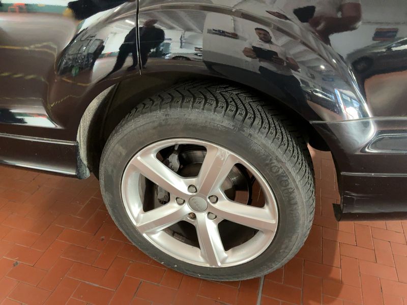 Audi Q7 3.0 V6 TDI quattro 2012 – снимка 5