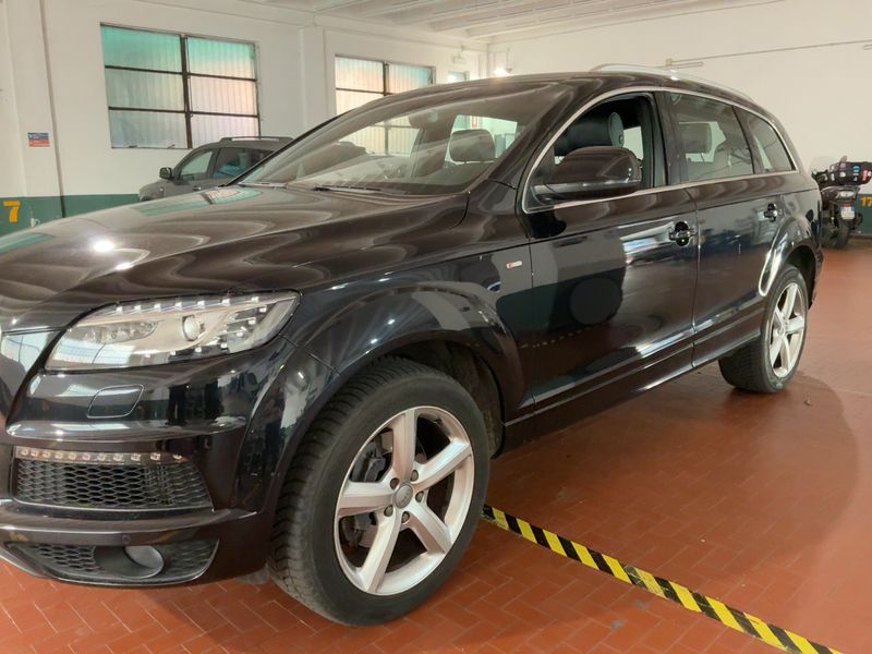 Audi Q7 3.0 V6 TDI quattro 2012 – снимка 2