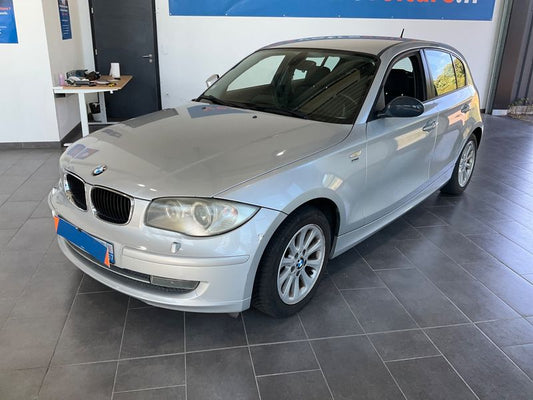 BMW 1er 116d Edition Confort 2010 – снимка 1