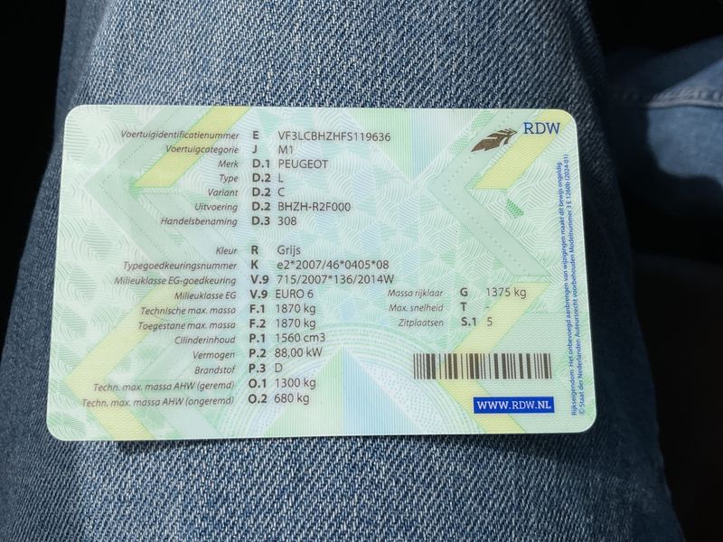 Peugeot 308 1.6 Blue-HDi Access Business 2015 – снимка 5
