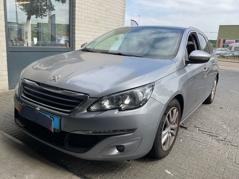 Peugeot 308 1.6 Blue-HDi Access Business 2015 – снимка 1