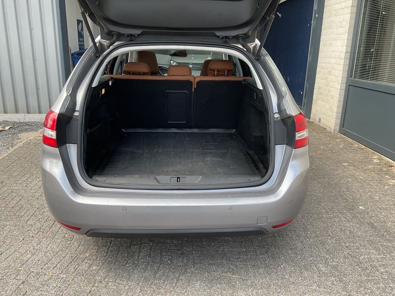 Peugeot 308 1.6 Blue-HDi Access Business 2015 – снимка на щета