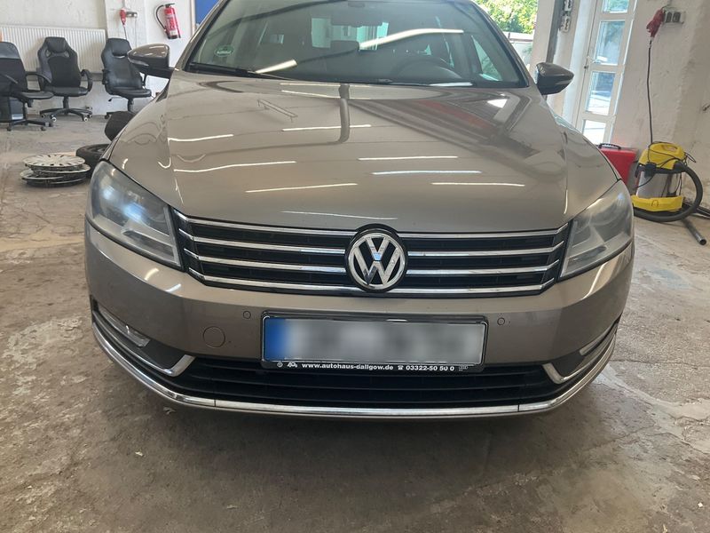 Volkswagen Passat 2.0 TDI Comfortline BlueMotion Tech 2011 – снимка 52