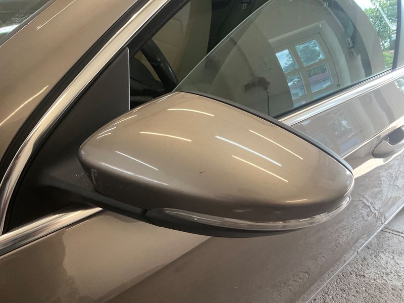 Volkswagen Passat 2.0 TDI Comfortline BlueMotion Tech 2011 – снимка 43