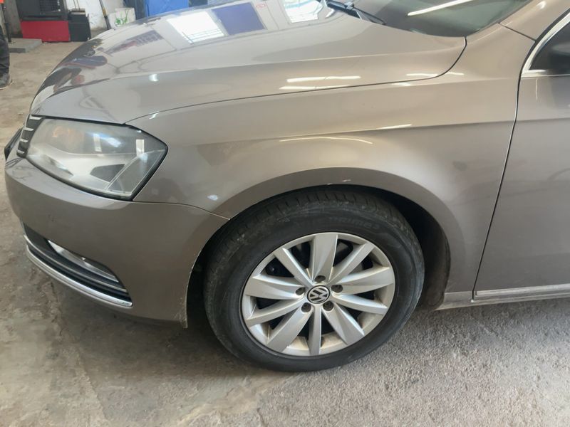 Volkswagen Passat 2.0 TDI Comfortline BlueMotion Tech 2011 – снимка 2