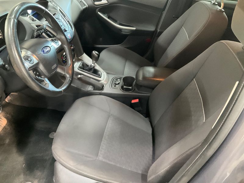 Ford Focus 1.6 TDCi SYNC Edition 2013 – снимка 3