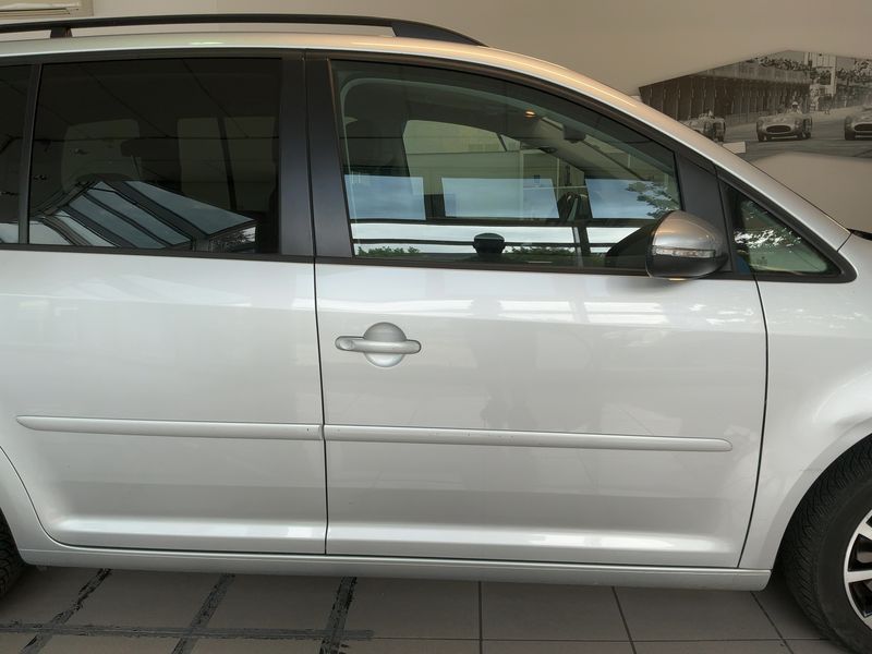 Volkswagen Touran 2.0 TDI Comfortline 2014 – снимка 10