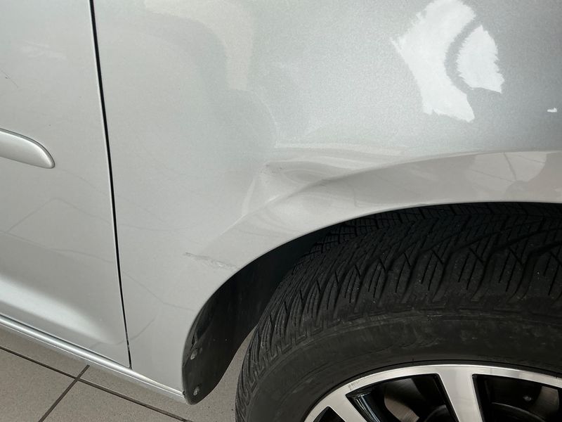 Volkswagen Touran 2.0 TDI Comfortline 2014 – снимка 22