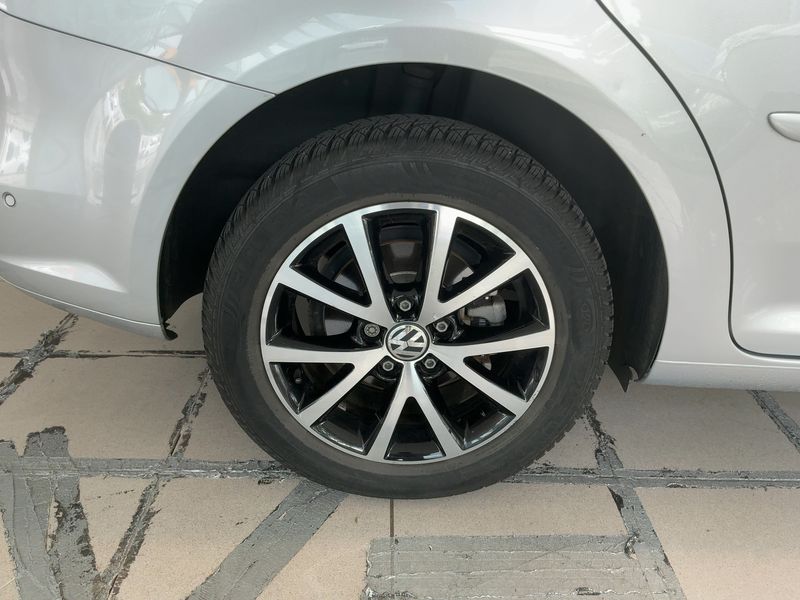 Volkswagen Touran 2.0 TDI Comfortline 2014 – снимка 9