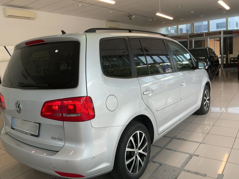 Volkswagen Touran 2.0 TDI Comfortline 2014 – снимка 8