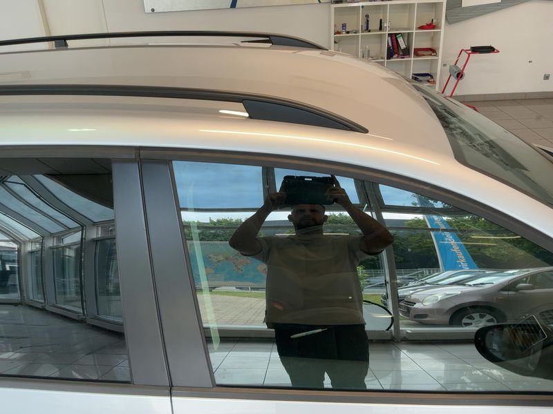 Volkswagen Touran 2.0 TDI Comfortline 2014 – снимка 13
