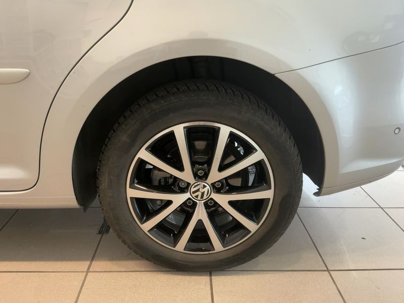 Volkswagen Touran 2.0 TDI Comfortline 2014 – снимка 5