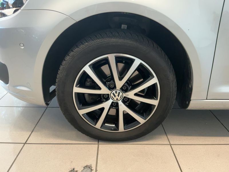Volkswagen Touran 2.0 TDI Comfortline 2014 – снимка 3