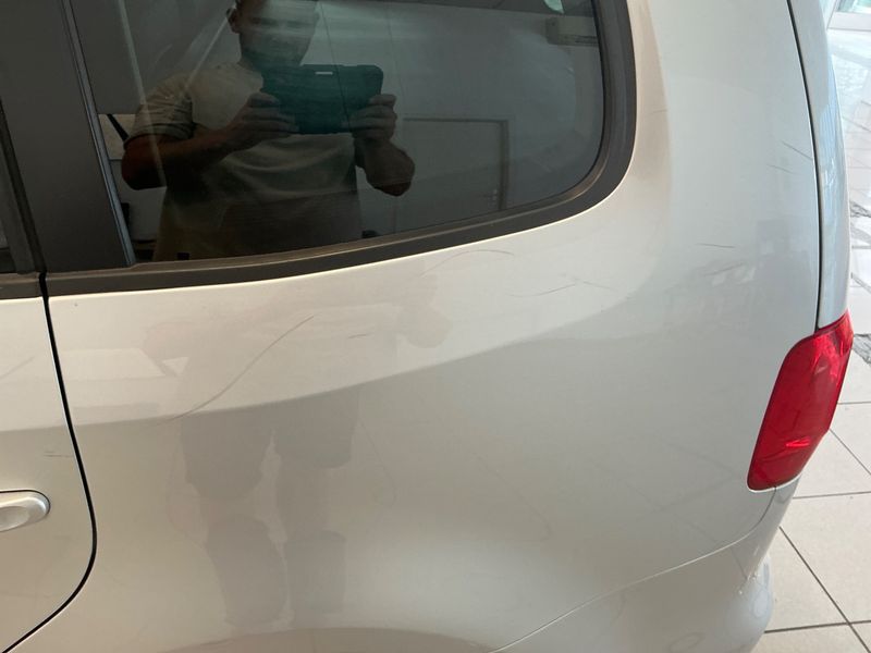 Volkswagen Touran 2.0 TDI Comfortline 2014 – снимка 26