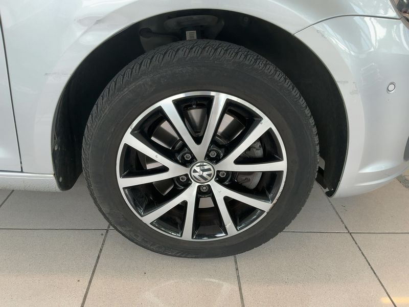 Volkswagen Touran 2.0 TDI Comfortline 2014 – снимка 11