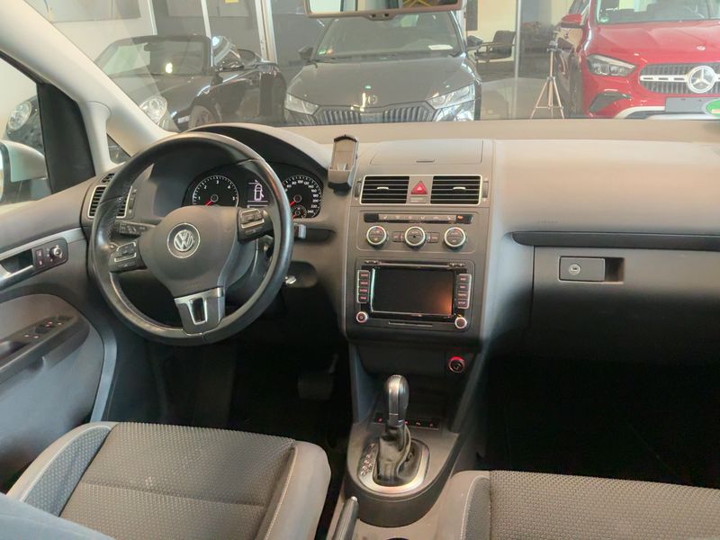 Volkswagen Touran 2.0 TDI Comfortline 2014 – снимка 17