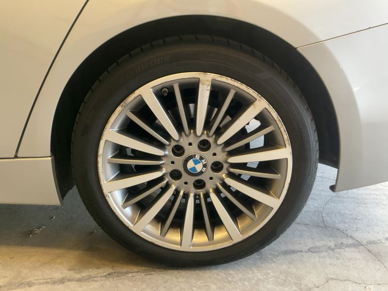 BMW 3er 318d Luxury Line 2017 – снимка 18