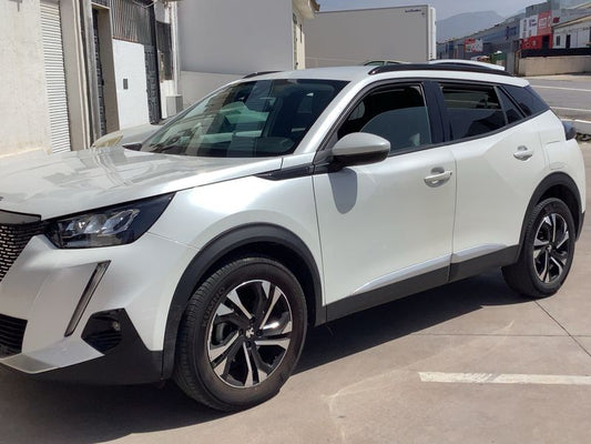 Peugeot 2008 1.5 Blue-HDi Allure Pack 2021 – снимка 2