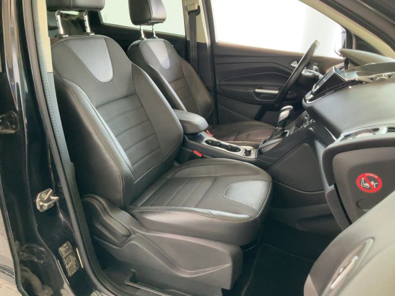 Ford Kuga 2.0 TDCi Titanium 2013 – снимка 16