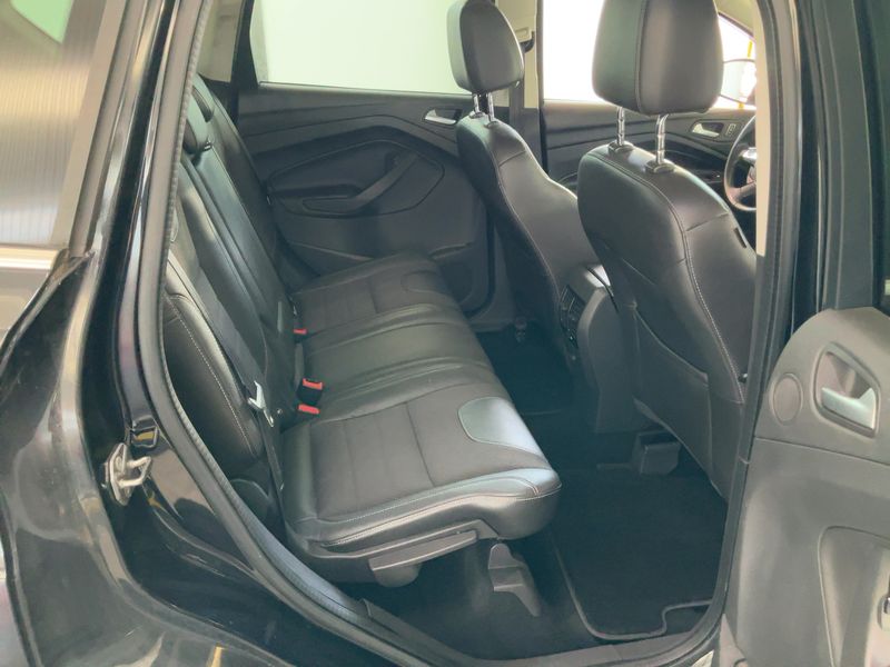 Ford Kuga 2.0 TDCi Titanium 2013 – снимка 19