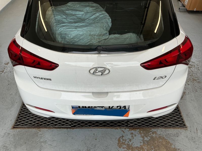 Hyundai i20 1.2 Life 2017 – снимка 50