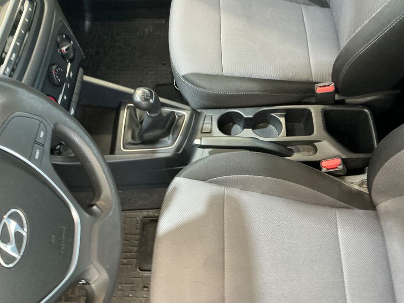 Hyundai i20 1.2 Life 2017 – снимка 38