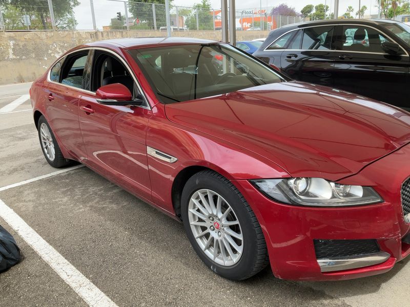 Jaguar XF 20d Prestige 2017 – снимка 11