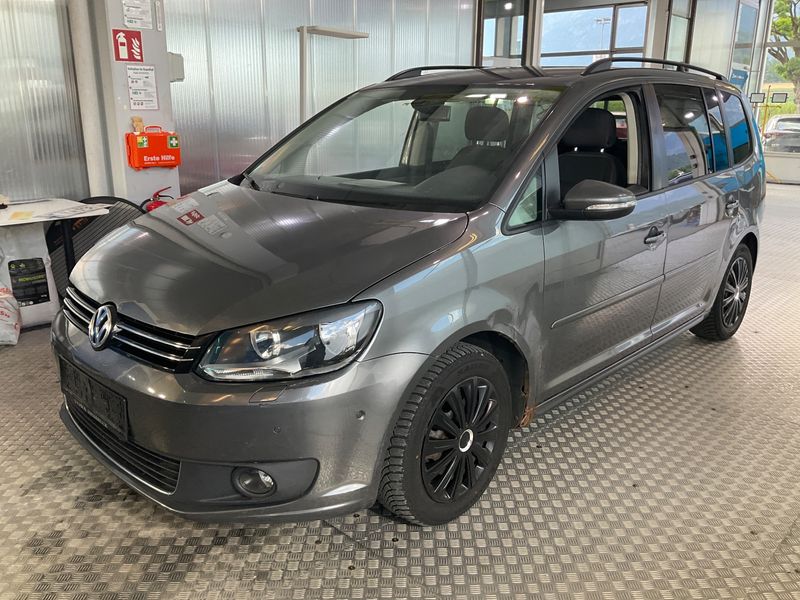 Volkswagen Touran 1.6 TDI Comfortline BlueMotion Tech 2013 – снимка 1