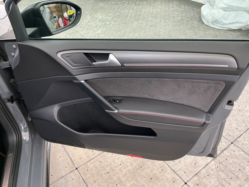 Volkswagen Golf VII 2.0 TSI GTI TCR 2019 – снимка 29