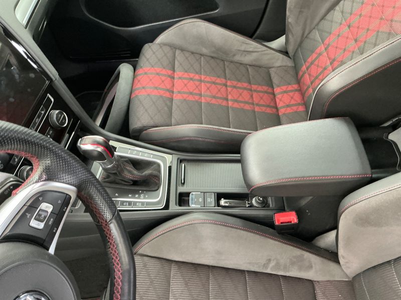Volkswagen Golf VII 2.0 TSI GTI TCR 2019 – снимка 26