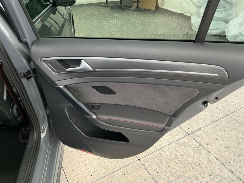 Volkswagen Golf VII 2.0 TSI GTI TCR 2019 – снимка 28