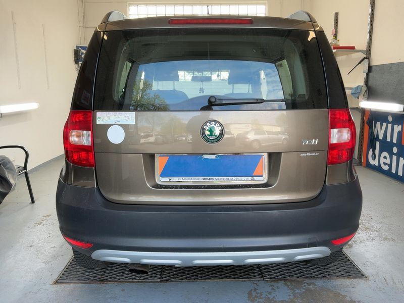 Skoda Yeti 1.2 TSI 2011 – снимка 7