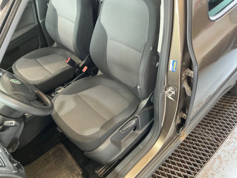 Skoda Yeti 1.2 TSI 2011 – снимка 45