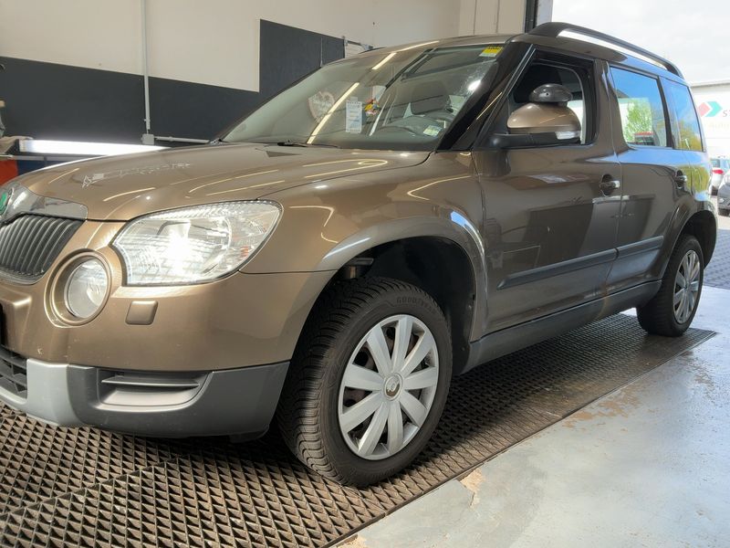 Skoda Yeti 1.2 TSI 2011 – снимка 2