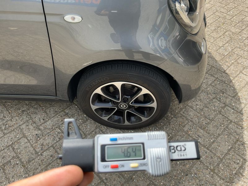 Smart forfour 1.0 Basis passion 2015 – снимка 11