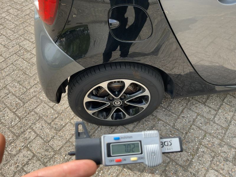 Smart forfour 1.0 Basis passion 2015 – снимка 9