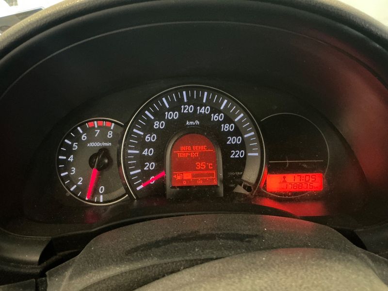 Nissan Micra 1.2 Acenta 2015 – снимка 4